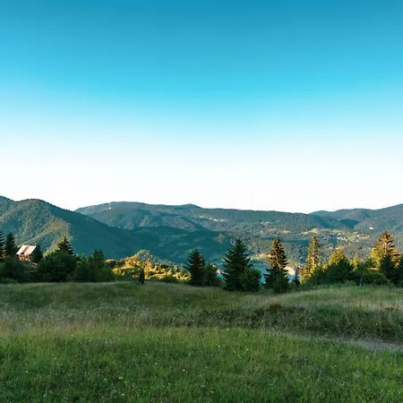 Tarovuk Chalet