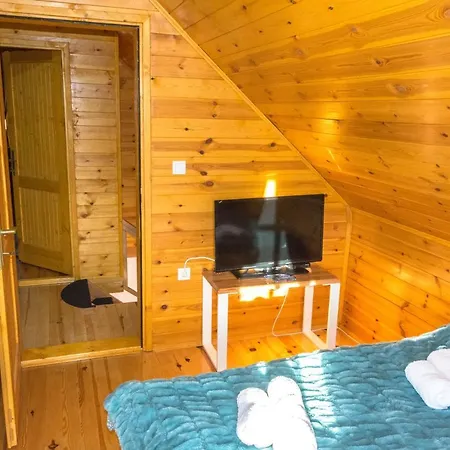 Tarovuk Chalet *