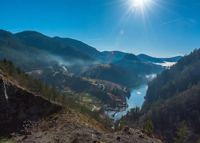 샬레 Tarovuk Zaovine